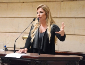 Ex-vereadora Verônica Costa, a ‘Mãe Loira’ do funk, condenada por torturar o ex-marido, é presa em Petrópolis