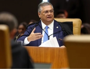 Dino inclui fundo do Master na investigação da PF sobre cemitérios de SP