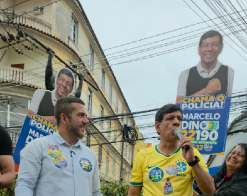 Candidato ao Senado, Carlos Jordy participa de carreata em Caxias ao lado de Marcelo Dino, presidente do PL local