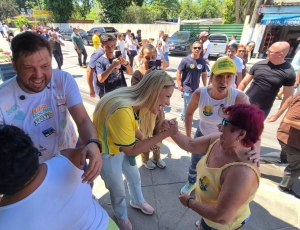 Douglas Ruas e Fernanda Louback se dividem em agendas pela Capital, Baixada e Leste Fluminense neste fim de semana
