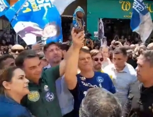 É falso que Bolsonaro propôs acabar com feriado de 12 de outubro
