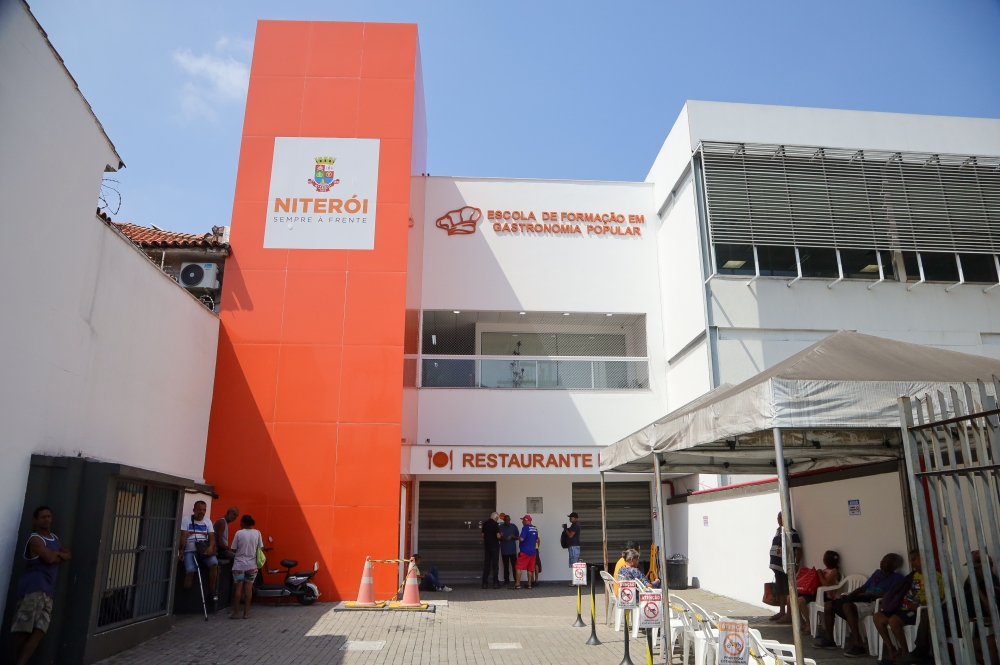 Prefeitura de Niterói amplia formação profissional na área de alimentação com 200 novas vagas