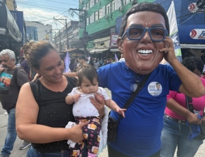 Elogiado por Benedita, Lindbergh e Janja:  o cabeção de Otoni de Paula virou fenômeno nas redes