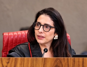 Ministra que mudou regras do debate da Globo já fez parte do governo Lula