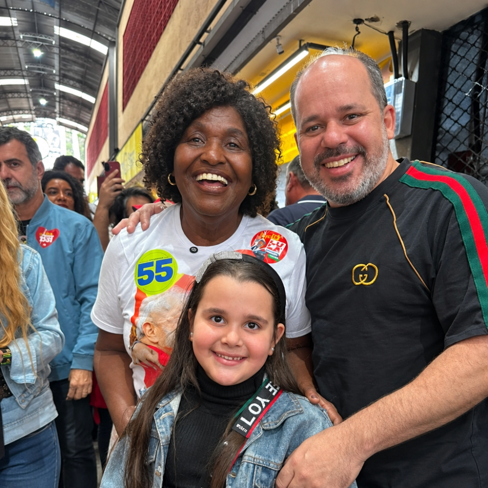 Benedita da Silva lidera pesquisas e encerra campanha na Cadeg ao lado de comerciantes e cariocas