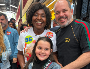 Benedita da Silva lidera pesquisas e encerra campanha na Cadeg ao lado de comerciantes e cariocas