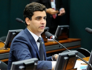 JHC derrota Renan Filho no primeiro turno e é eleito governador de Alagoas