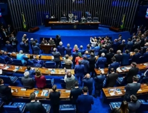18 Senadores que perderam reeleição tiveram R$ 867 milhões em emendas pagas em 2026