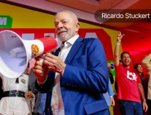 Campanha de Lula acusa dona do Instagram e Facebook de interferir em favor de Flávio Bolsonaro
