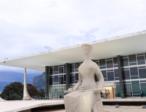 STF reafirma aplicação de novos prazos a registros de armas expedidos antes de decreto de 2023 