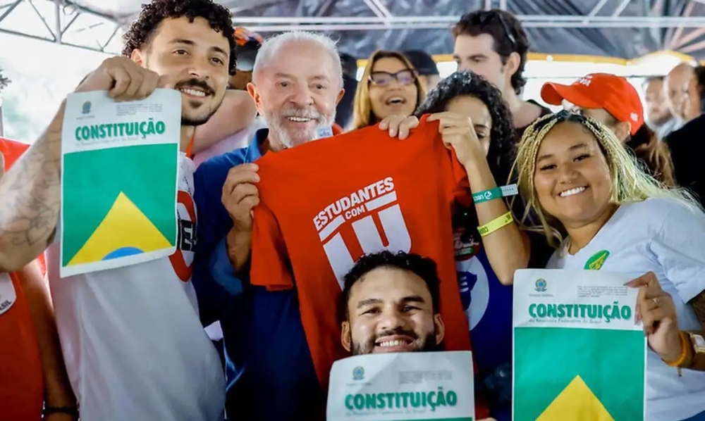 Lula assina decreto do Marco dos Games com verba de R$ 200 mi; saiba o que muda