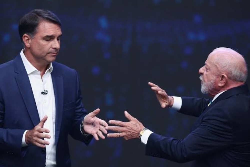 Debate: Flávio e Lula trocam acusações sobre licença-maternidade, caso Roberta Lucinga e investigações da Polícia Federal