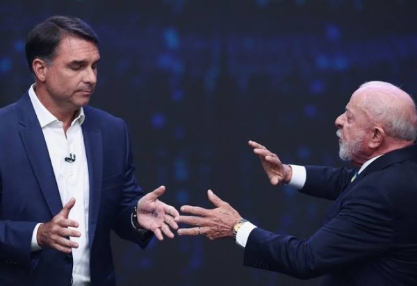 Debate: Flávio e Lula trocam acusações sobre licença-maternidade, caso Roberta Lucinga e investigações da Polícia Federal