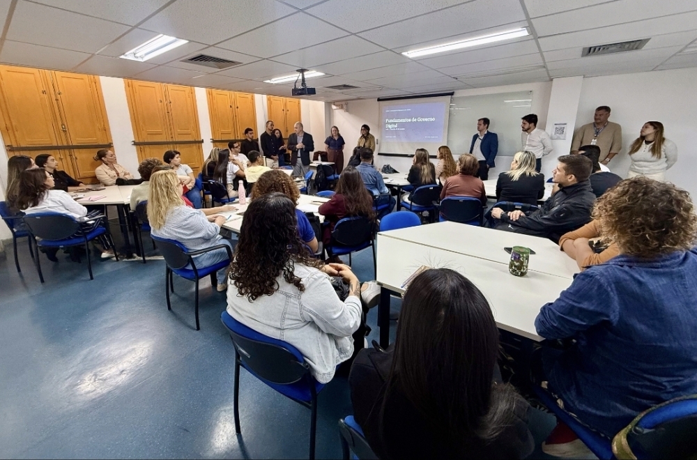 Proderj nomeia 22 aprovados em concurso público