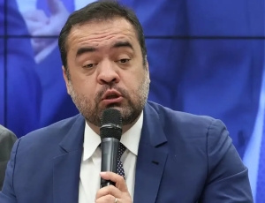 TCE-RJ aponta suspeita de superfaturamento de R$ 3,7 milhões em contrato do governo Cláudio Castro