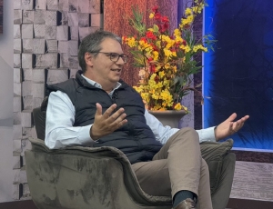 Empresário Claudio Gonçalves fala sobre pressão no trabalho no Nosso Programa, da RIT TV