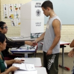 Brasileiros voltam às urnas no domingo para escolher presidente da República e seis governadores