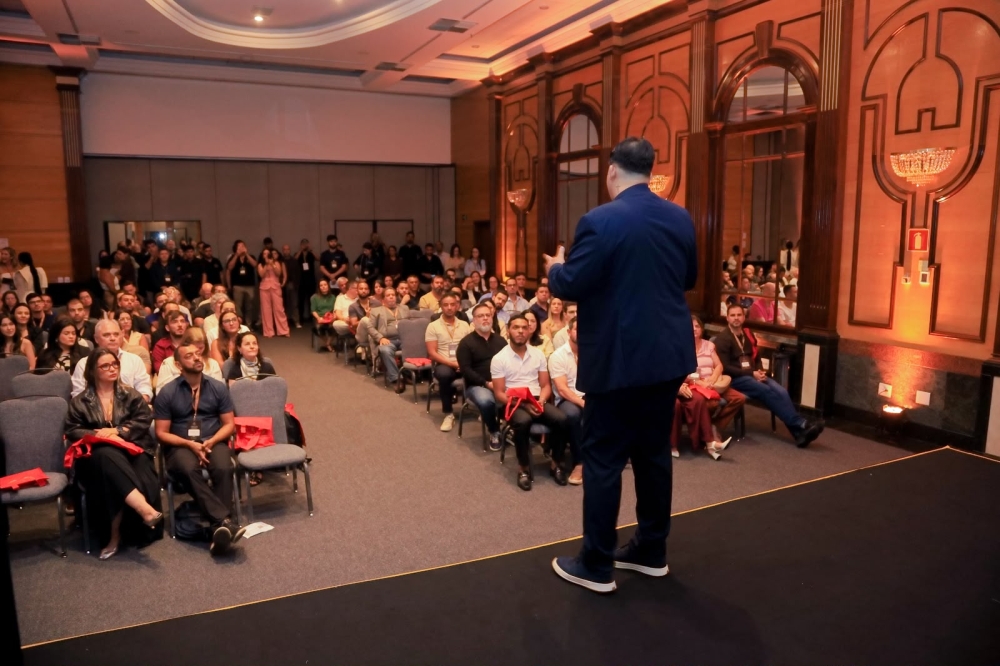 Mieller Connect reúne mais de 300 participantes e destaca inovação no setor joalheiro em Belo Horizonte
