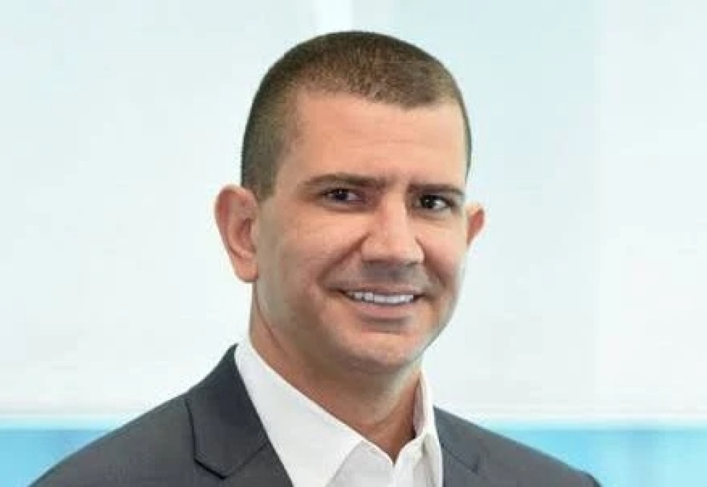 Douglas Ruas reconhece derrota de Flávio Bolsonaro, e diz que Brasil perdeu oportunidade de mudar