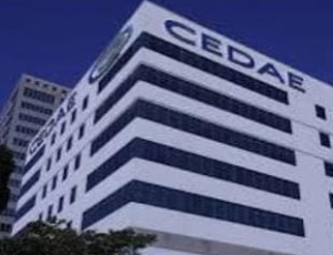 Cedae reconhece contratos sem cobertura e propõe ao TCE-RJ cronograma de regularização
