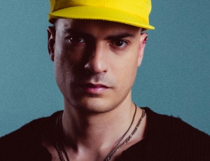 HOUSE BREAK  reúne grandes nomes da música eletrônica nacional e internacional.  Cat Dealers, Bhaskar, Ownboss, Fancy Inc, Blazy, Nat Valverde e Greg formam o lineup  1º de novembro  No Qualistage