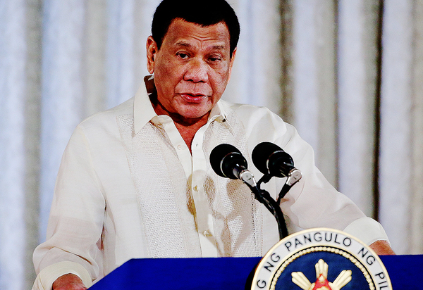 'Licença para matar’ é legalizada nas Filipinas e coroa necropolítica de Rodrigo Duterte