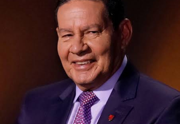 General Hamilton Mourão comemora o Dia da Amazônia 