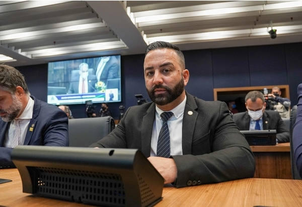  Alerj recebe projeto de lei que dá gratuidade em concursos públicos para portadores de necessidades especiais