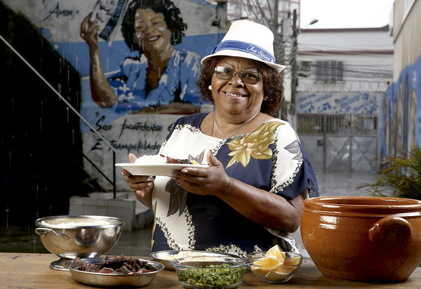 Agora é Lei: Feijoada da Tia Surica é patrimônio histórico e cultural do Estado