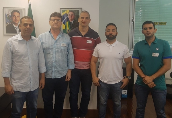 Uber, Táxi e usuário de GNV - propostas para crise 