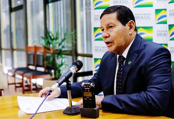 Mourão sobre militares não aceitarem Lula: “Totalmente desproposital”