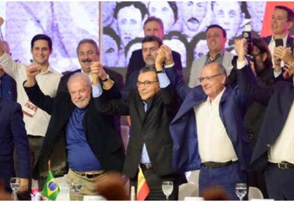 ELEIÇÃO: Convenção partidária confirma candidaturas de Lula e Alckmin