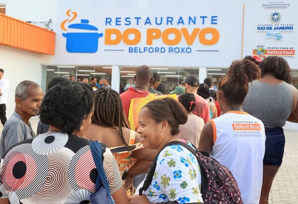 Cláudio Castro inaugura unidade do Restaurante do Povo em Belford Roxo