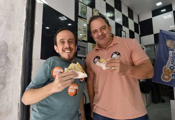 Paulo Ganime defende incentivos ao comércio durante caminhada na Saara. O candidato prometeu  reduzir os impostos