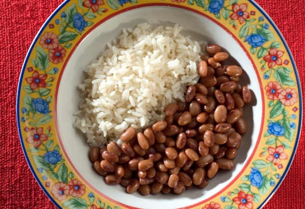 Arroz e feijão podem continuar isentos de ICMS até julho de 2023